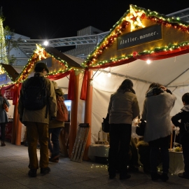 豊橋駅前でXマスマーケット