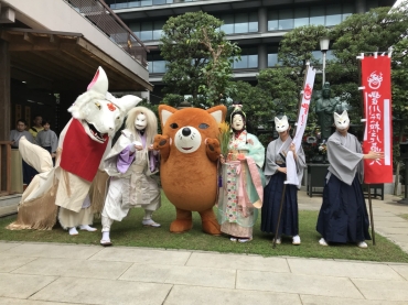 豊川稲荷東京別院秋季大祭に市観光協会出展 東愛知新聞