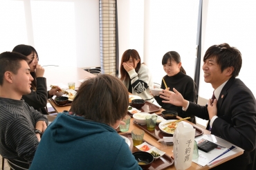 東三河4大学で モグジョブ 東愛知新聞