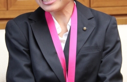 世界陸上女子マラソン日本代表の清田さんが田原市役所で決意