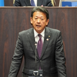 鈴木市長、2期目の所信表明 蒲郡市議会が開会