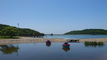 初立池は「ため池百選」の1つ、夕暮れも抜群