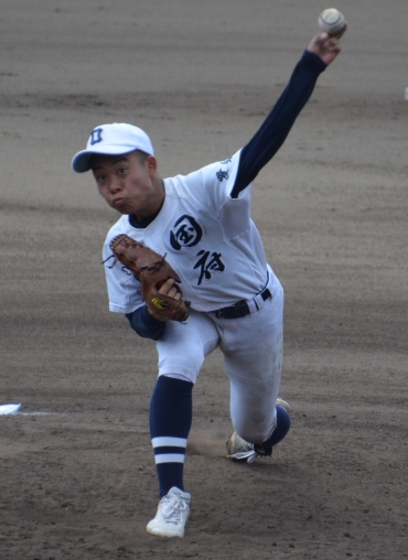 好投の栗下=岡崎レッドダイヤモンドスタジアムで