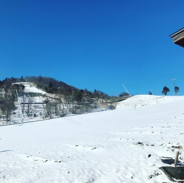 一面銀世界となった茶臼山(いずれも茶臼山高原協会提供)