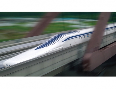 実験線を走行するリニア(JR東海のHPから)