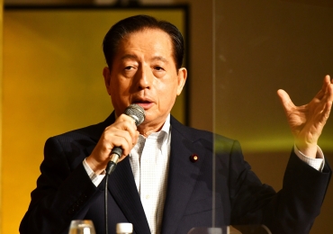 東愛知サロン会で講演する太田氏=ロワジールホテル豊橋で