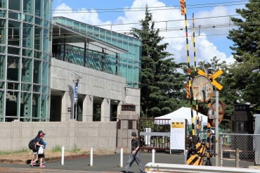警戒レベルを徐々に下げ、好材料も見え始めてきた愛知大学=豊橋市町畑町で