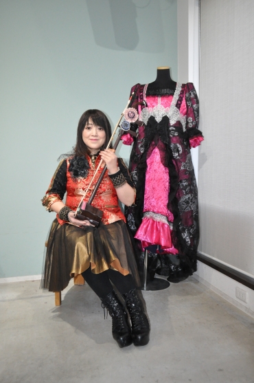 Nancy+さん(衣装は専属の衣装作家によるもの)