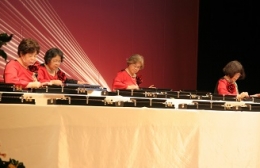新城出身の阿部さん4姉妹ら、豊川市文化会館で大正琴の演奏会