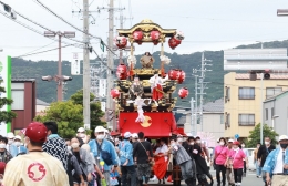 「田原祭り」開幕で伝統の山車引き回し