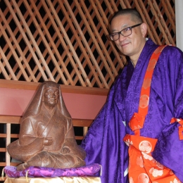 家康の生母「於大の方」 銅像を鳳来寺に移設