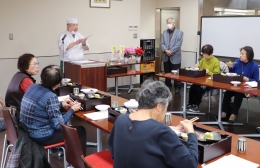 「箱膳」と食文化を学ぶ 豊橋で市民講座