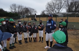 豊川市がプロ選手迎え子どもたちに野球教室