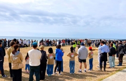 東日本大震災追悼と海岸清掃