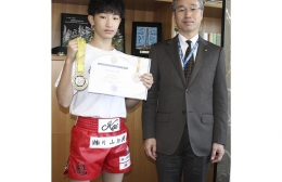 新城千郷中3年の片山さんがムエタイ世界選手権で優勝