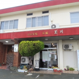 田原の旅館「玉川」 2客室を洋風に改装