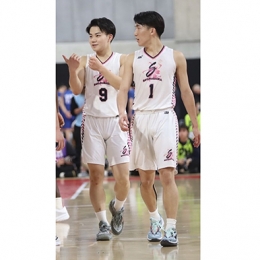 桜丘高卒業のバスケ選手2人が米国へ