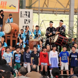 伝統芸能を披露「東栄フェスティバル」