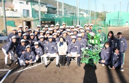 ヤクルト小川投手が母校に野球設備