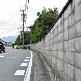 豊川3小中学校と新城2小学校 学校ブロック塀を撤去・改修へ