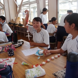 イベントへ田原福江中生徒が「つるし飾り」作り