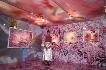 独特の世界観で来場者を魅了した「蜷川実花展-虚構と現実の間に～」=豊川市桜ヶ丘ミュージアムで