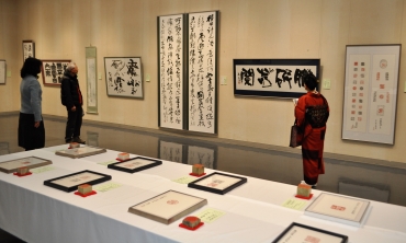 さまざまなジャンルの作品が楽しめる東愛知新春書展=豊橋市美術博物館で