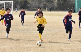 サッカー5年生大会「愛知大学学長杯」開幕