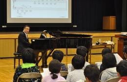 三枝氏招き音楽授業とコンサート