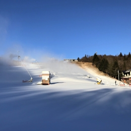 元日に茶臼山高原スキー場 ファミリーゲレンデの一部オープン
