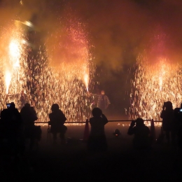 豊橋で規模縮小して「炎の祭典」
