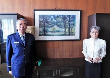 藤田さんが保護司会理事時代に寄贈した絵画「豊橋公園」